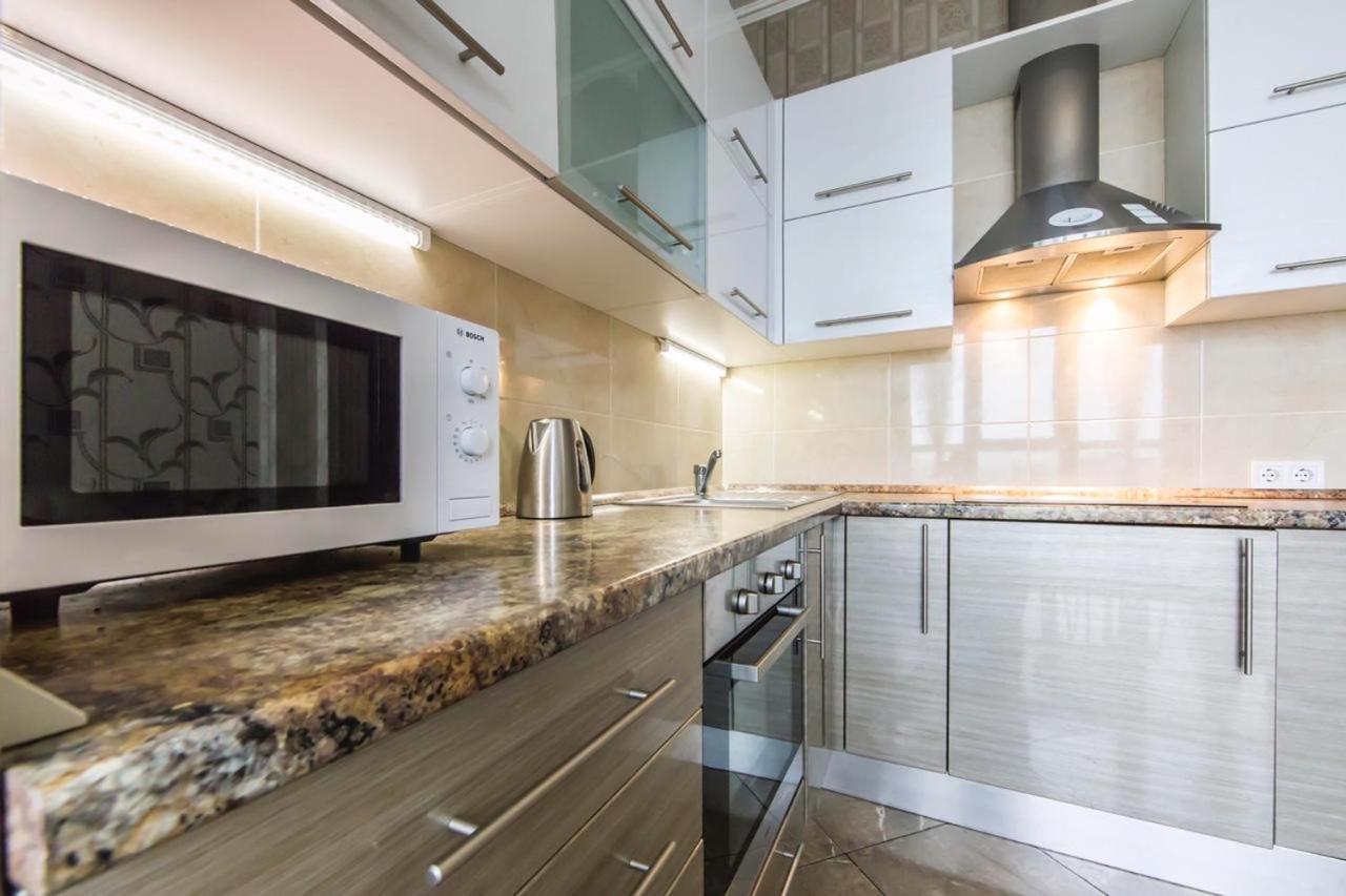 Rent-Kiev 2 Min Metro Chernihivska Lux Bagian luar foto