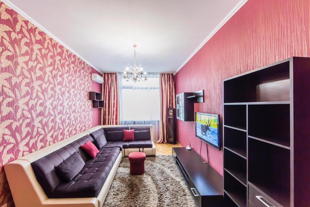 Rent-Kiev 2 Min Metro Chernihivska Lux Bagian luar foto