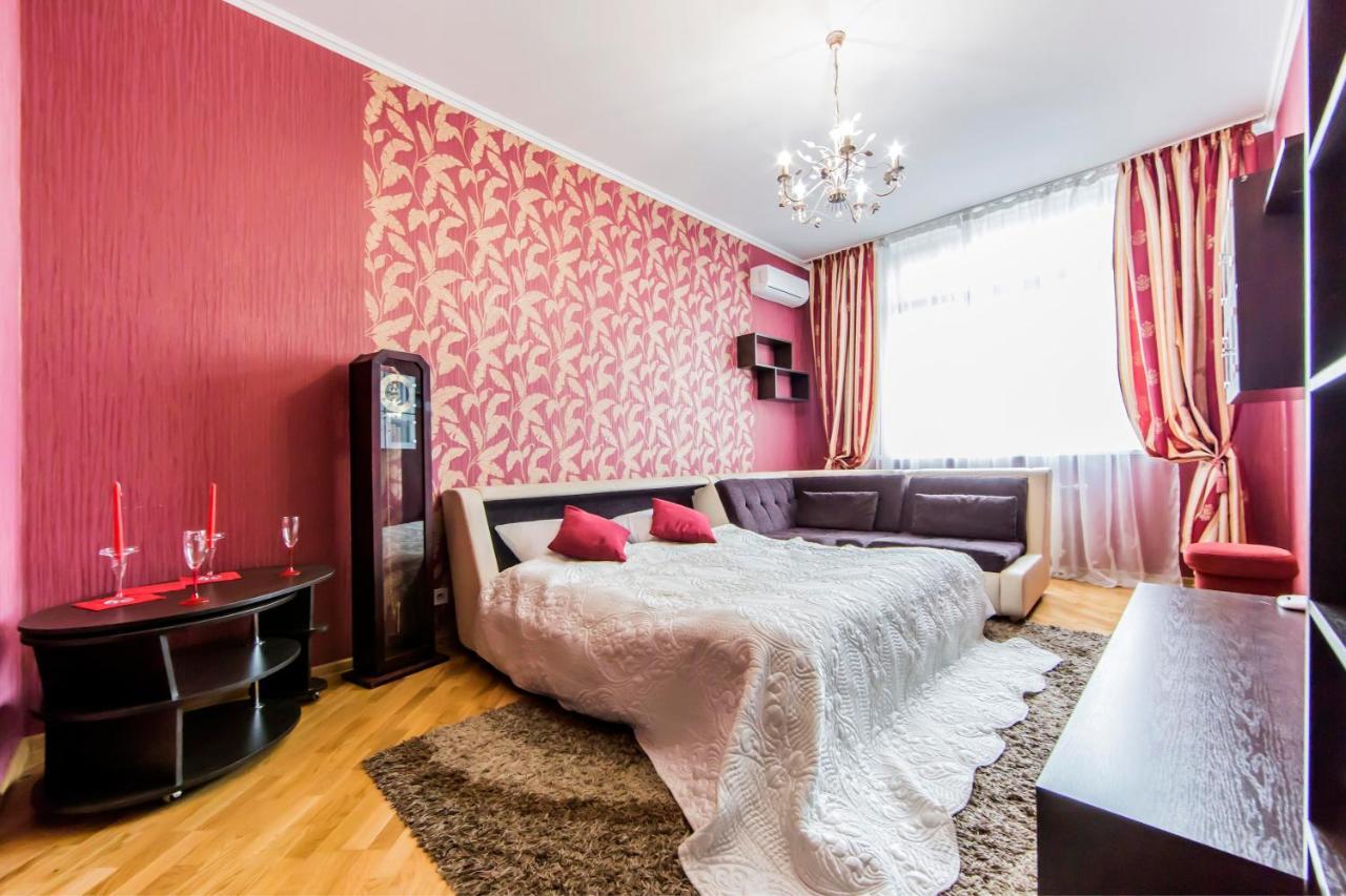 Rent-Kiev 2 Min Metro Chernihivska Lux Bagian luar foto